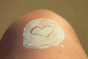 Physical vs Chemical Actives in Sunscreens - Olavie